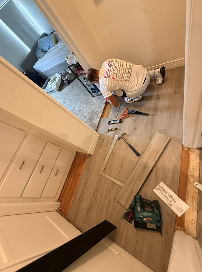 water-damaged Carpet Replacement with Waterproof LVP Flooring Installation - фото - 8