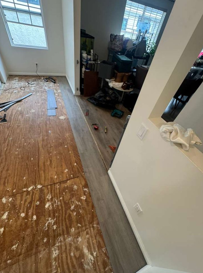 water-damaged Carpet Replacement with Waterproof LVP Flooring Installation - фото - 7