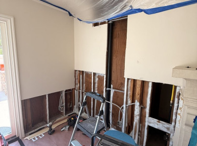water Damage Reconstruction With Drywall Level 5 Finish And Custom Paint Matching - фото - 10