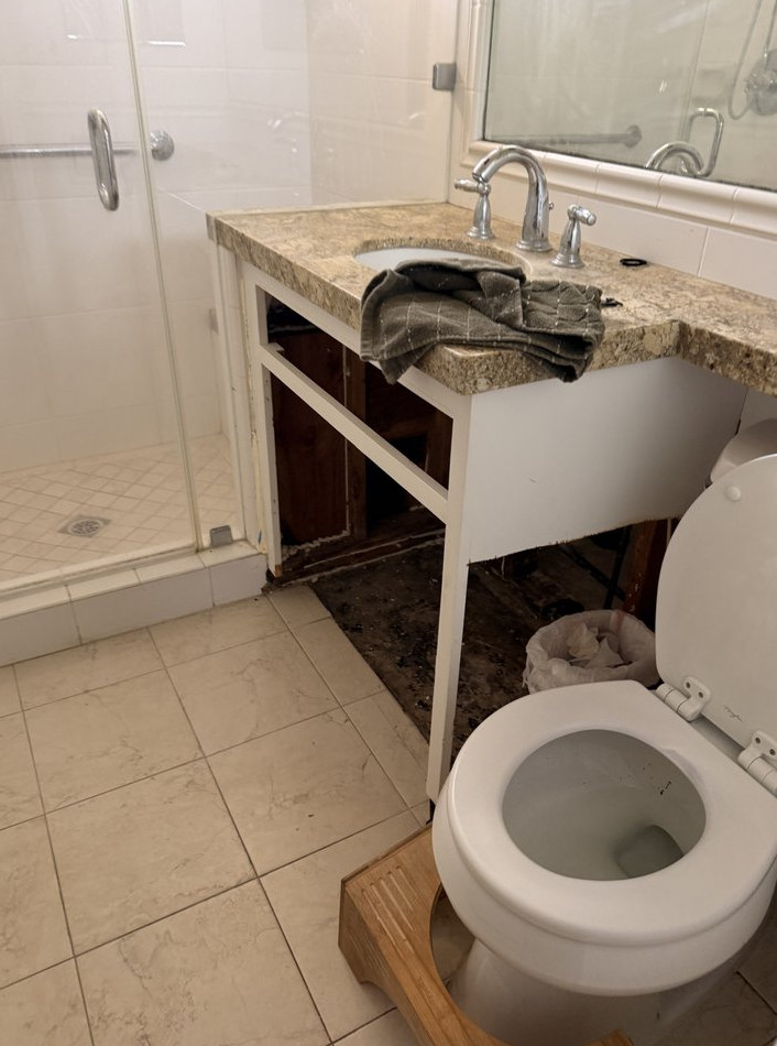 water Damage Restoration in Costa Mesa - фото - 10