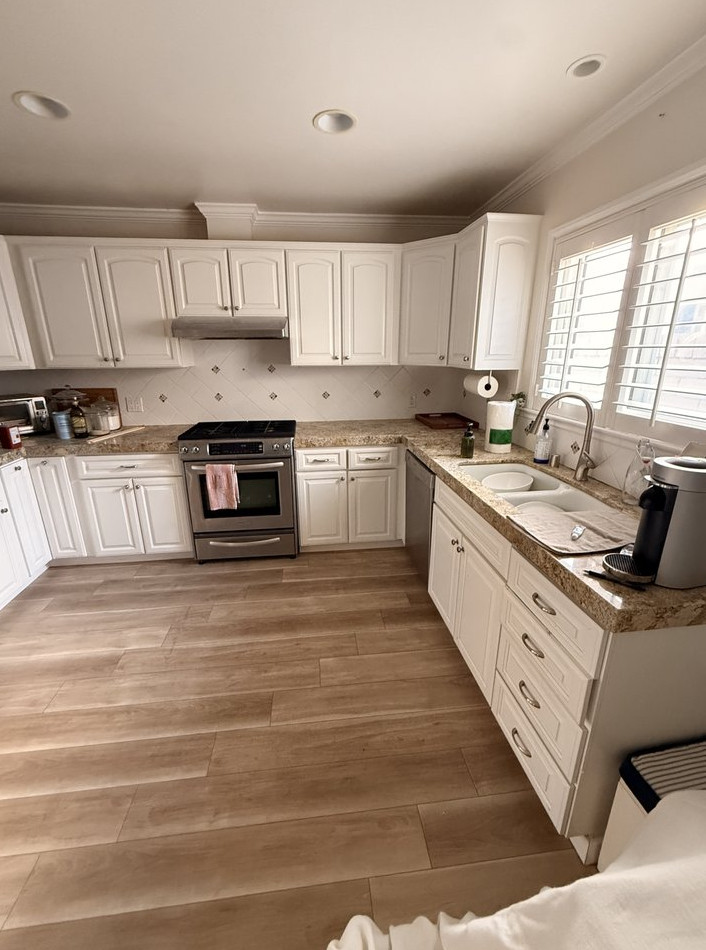 water Damage Restoration in Costa Mesa - фото - 2