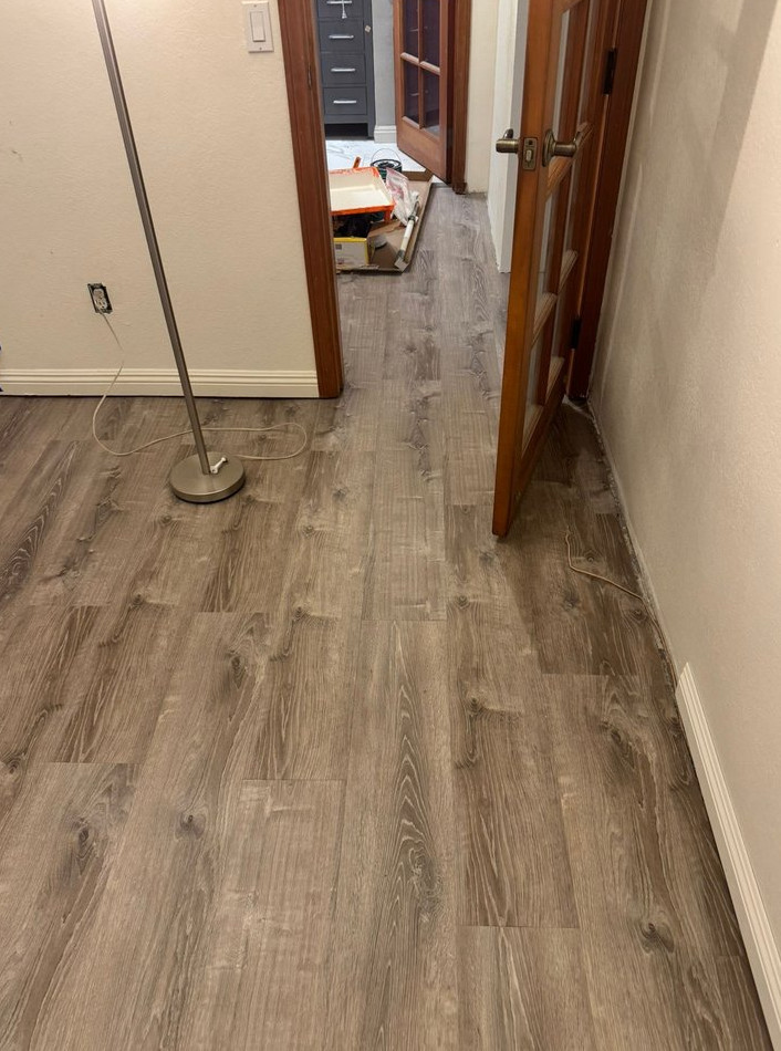 water Damage Reconstruction and Flooring Replacement - фото - 5