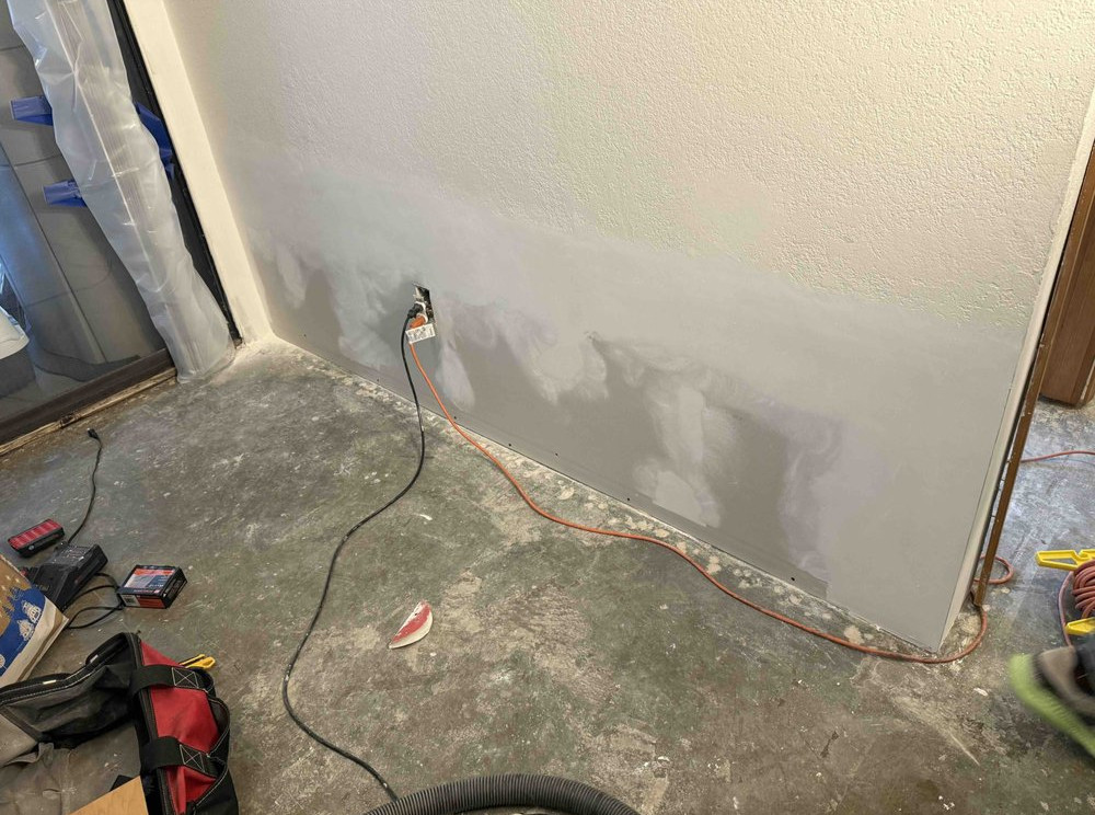 water Damage Reconstruction and Flooring Replacement - фото - 9