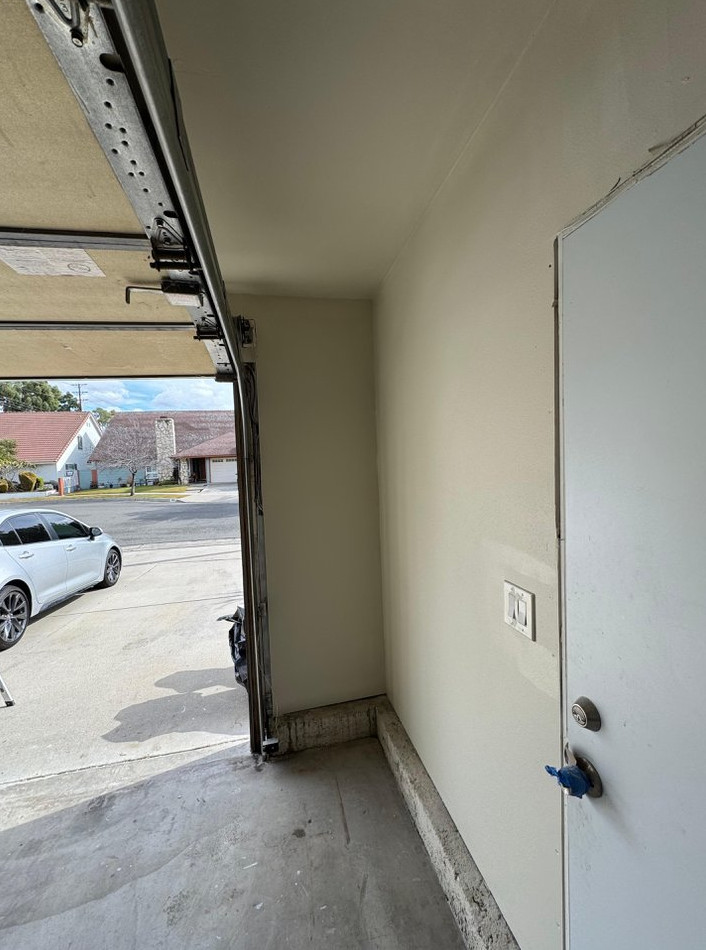 restoring water damage to a garage wall. And minor repairs in the house - фото - 2