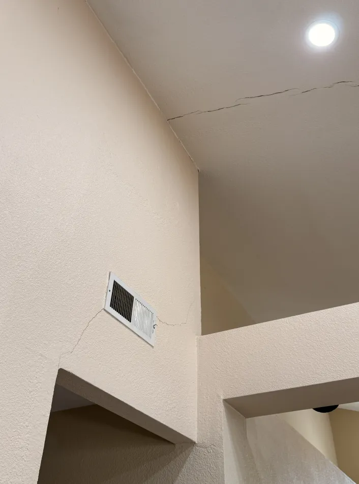 drywall and Ceiling Crack Repair with Texture Matching in Antioch CA - фото - 7