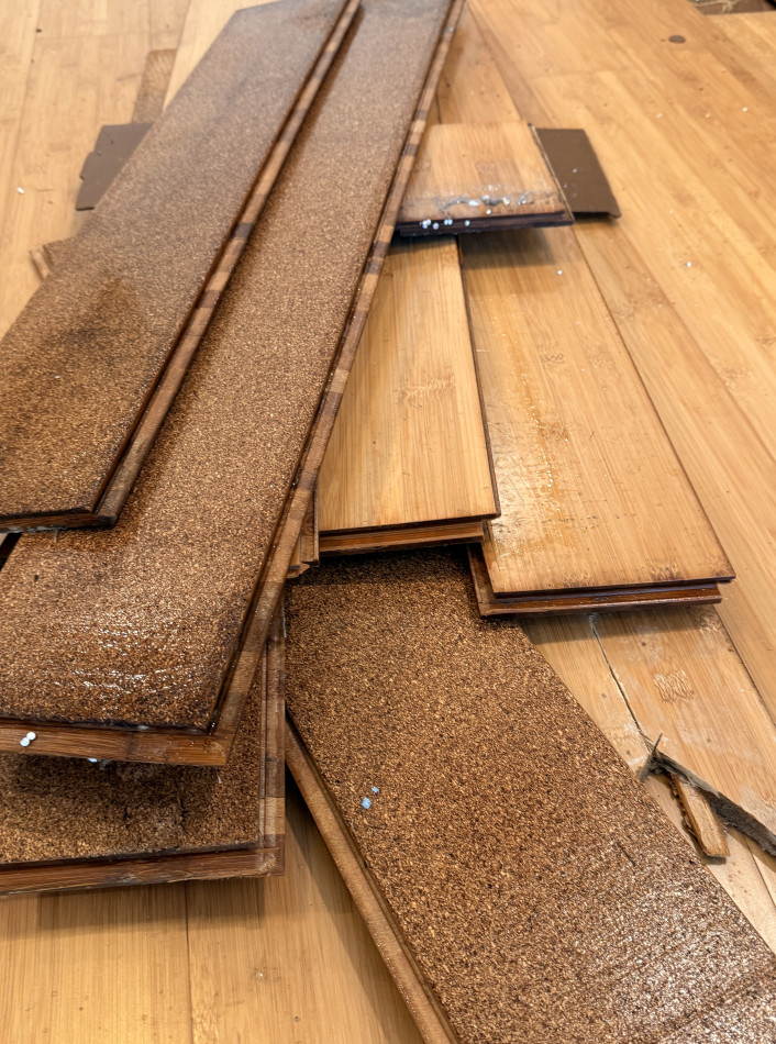 water Damage Restoration & Hardwood Floor Drying - фото - 5